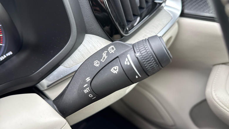 Volvo V60 2.0 B5P Cross Country 5dr AWD Auto Petrol Estate